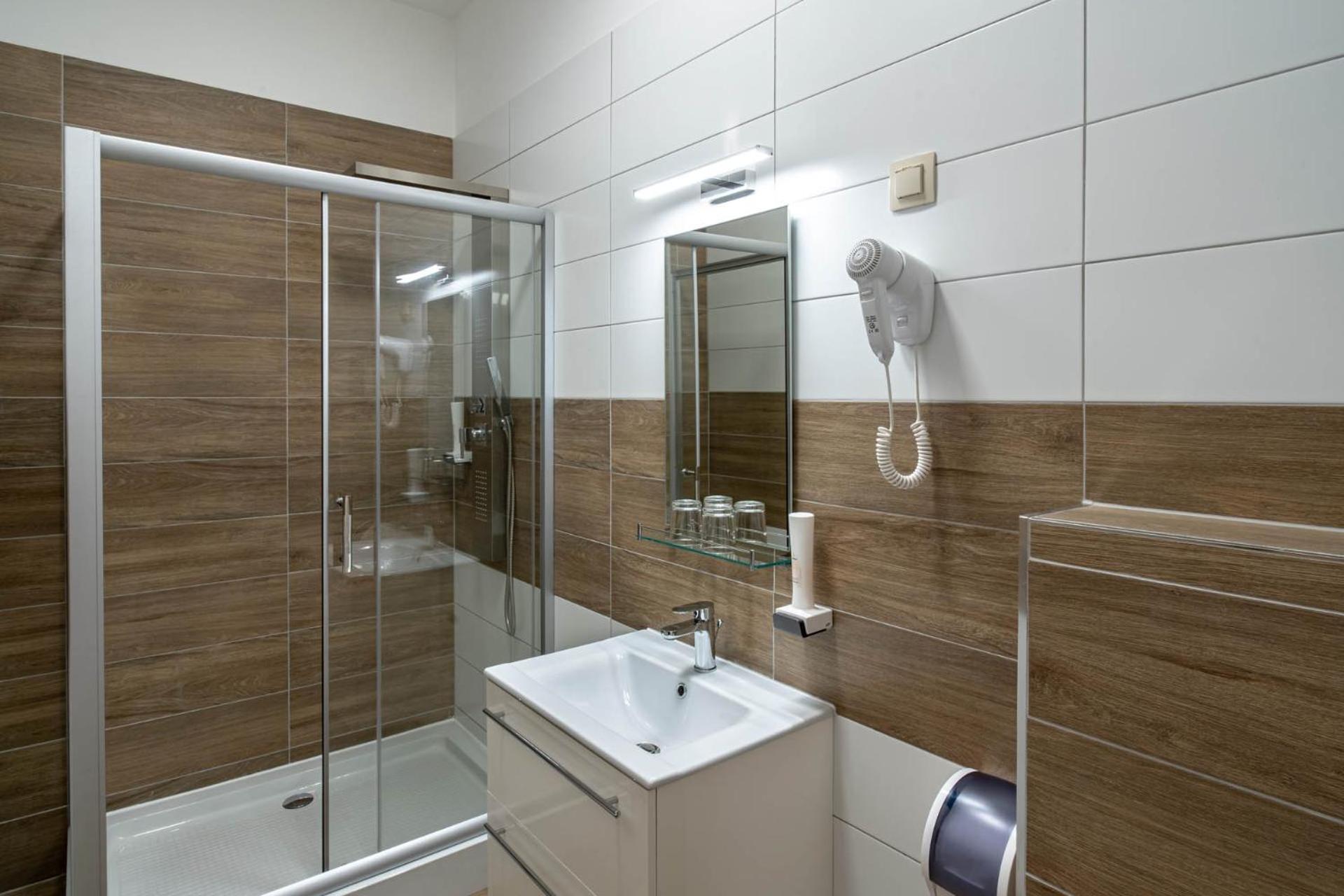 Inter Hotel Debrecen Esterno foto