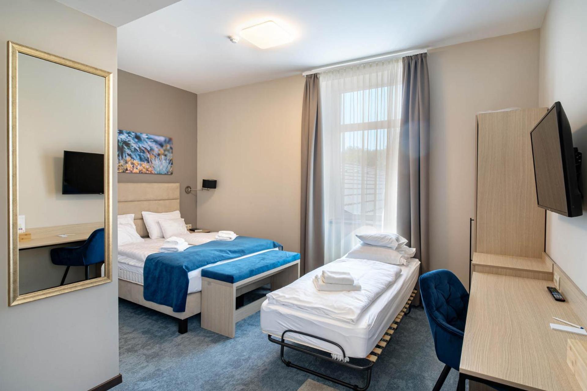 Inter Hotel Debrecen Esterno foto